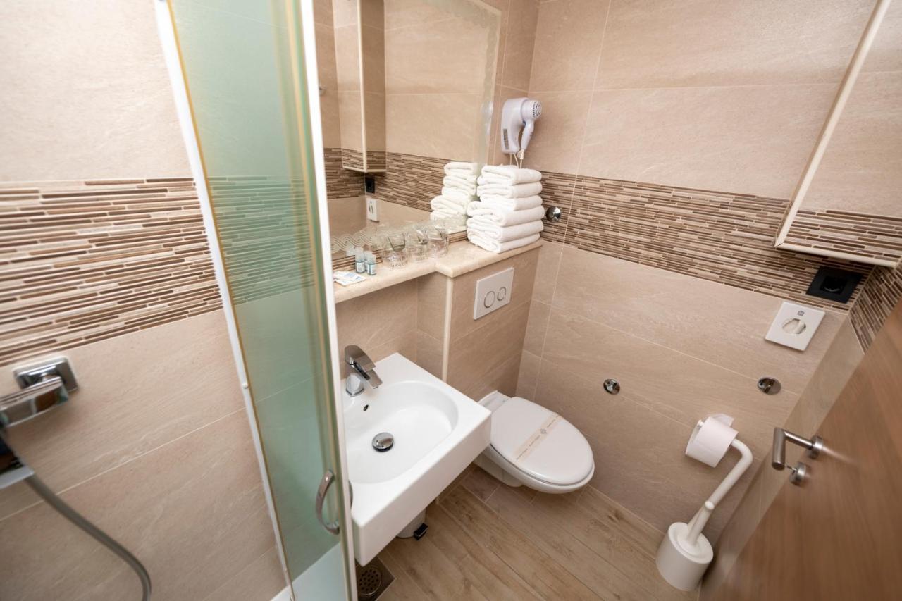 Deluxe Collection Hotel Kastel Split Luaran gambar