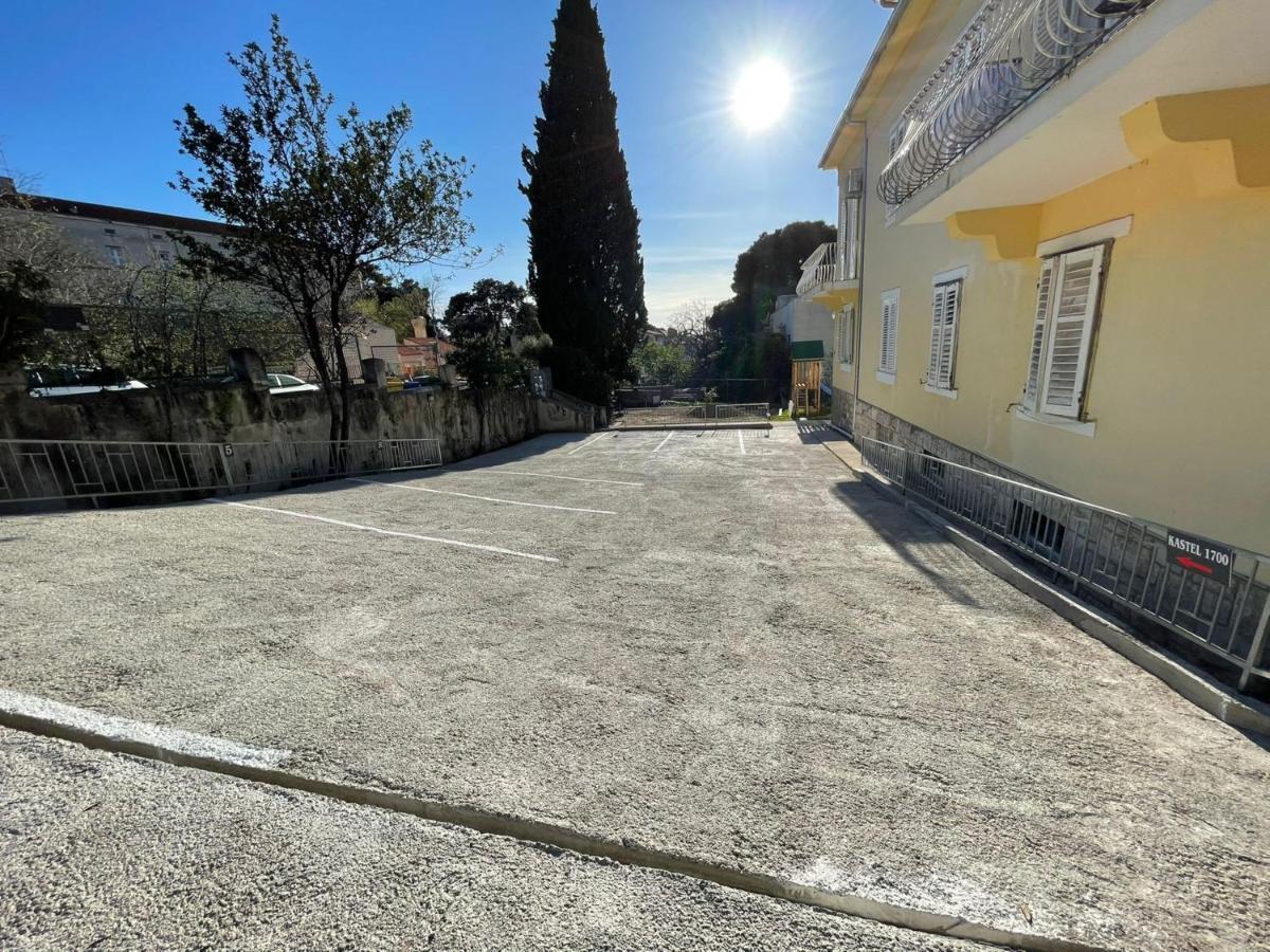 Deluxe Collection Hotel Kastel Split Luaran gambar